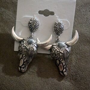 Western Silver Bull Skull Earrings With Gray Accents
